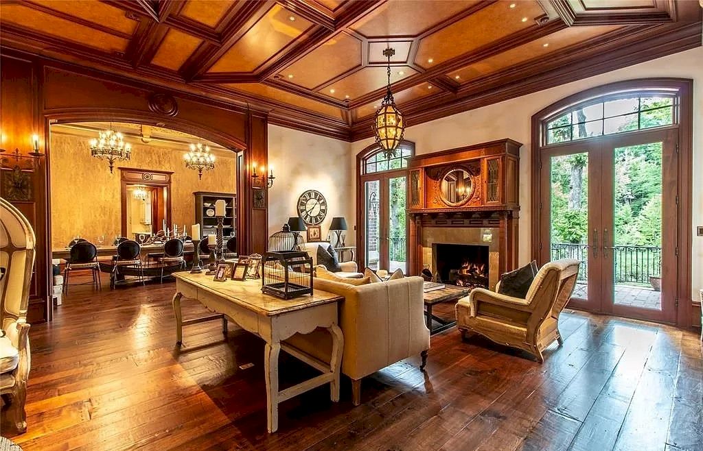Magnificent-Estate-Built-with-Unsurpassed-Quality-Craftsmanship-and-Finest-Materials-in-Michigan-Listed-at-5699000-25