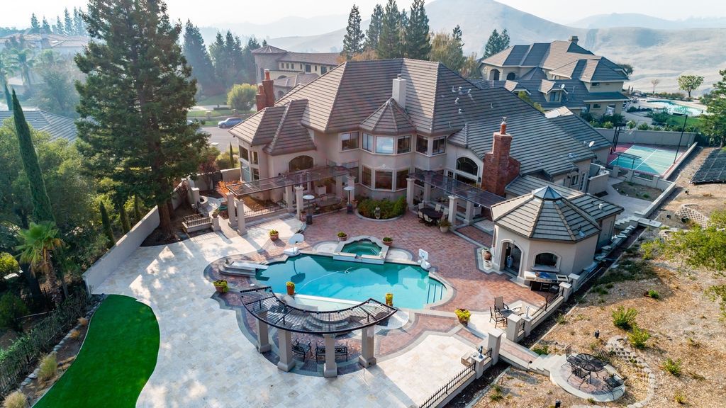 Magnificent-Home-in-Danville-with-Architectural-Detailing-and-5-star-Resort-Backyard-for-Sale-at-4888888-29