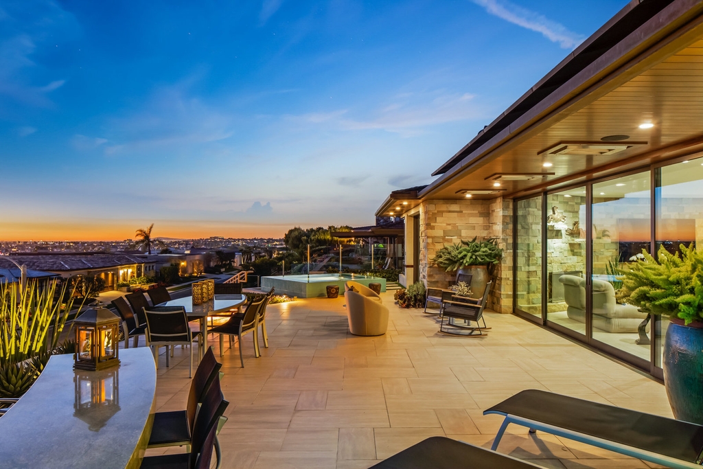 Meticulously-Completed-Corona-Del-Mar-Home-in-Coveted-Irvine-Terrace-Estates-Selling-for-12500000-16