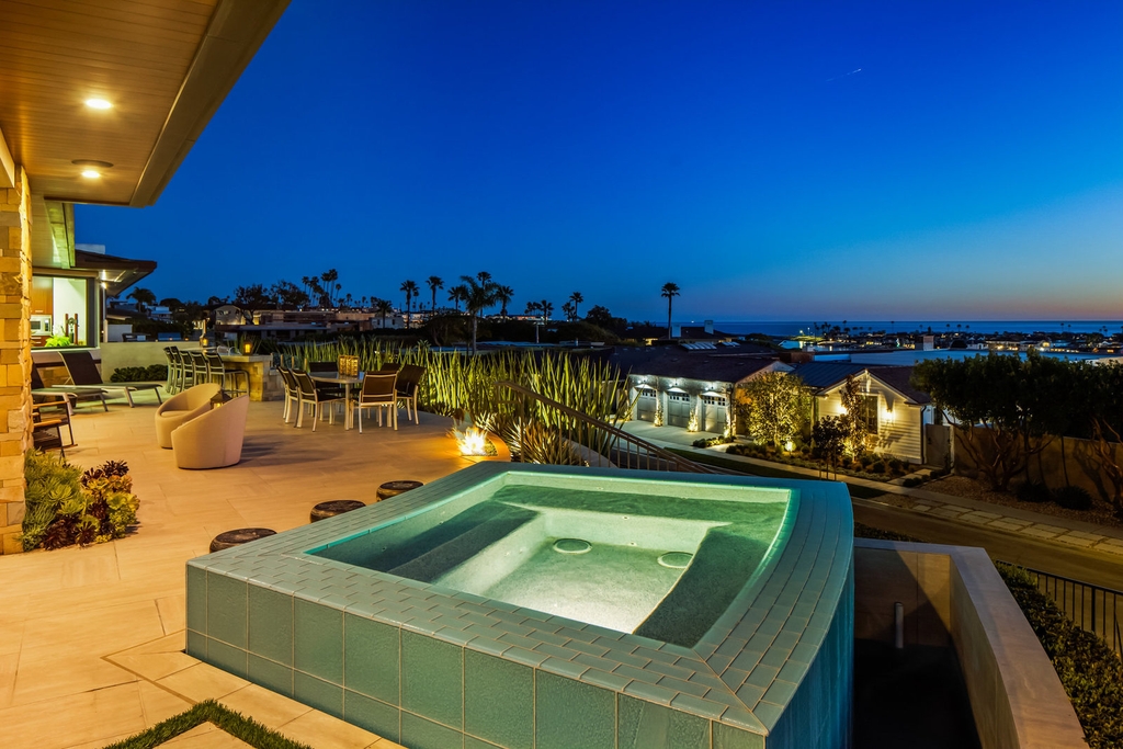 Meticulously-Completed-Corona-Del-Mar-Home-in-Coveted-Irvine-Terrace-Estates-Selling-for-12500000-19