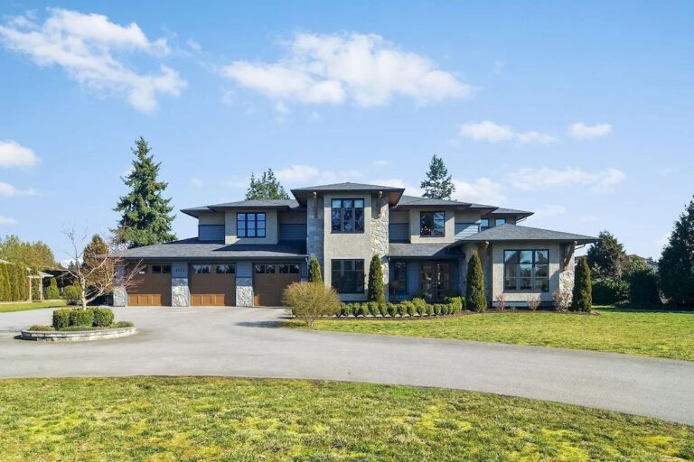 Multi-generational Luxury House in Langley Sells for C$4,999,900