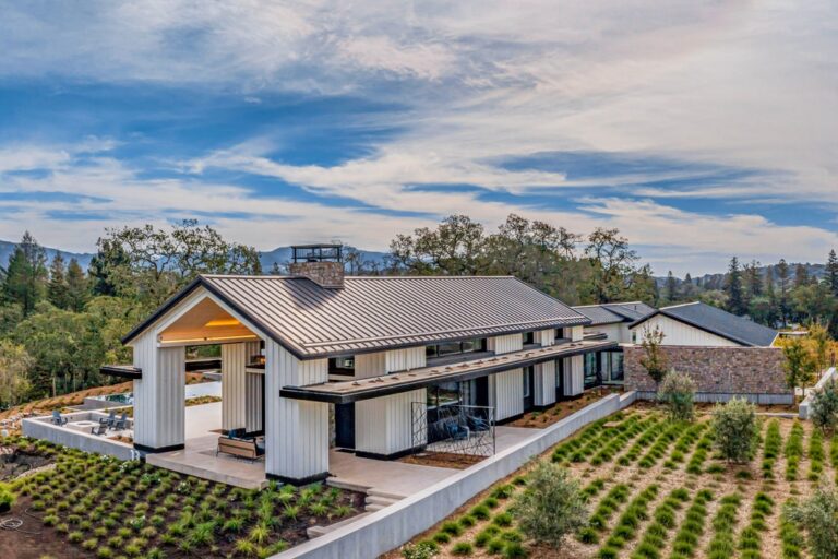 Newly Built Modern Farmhouse in Napa with Exceptional Custom Finishes on Market for $10,000,000