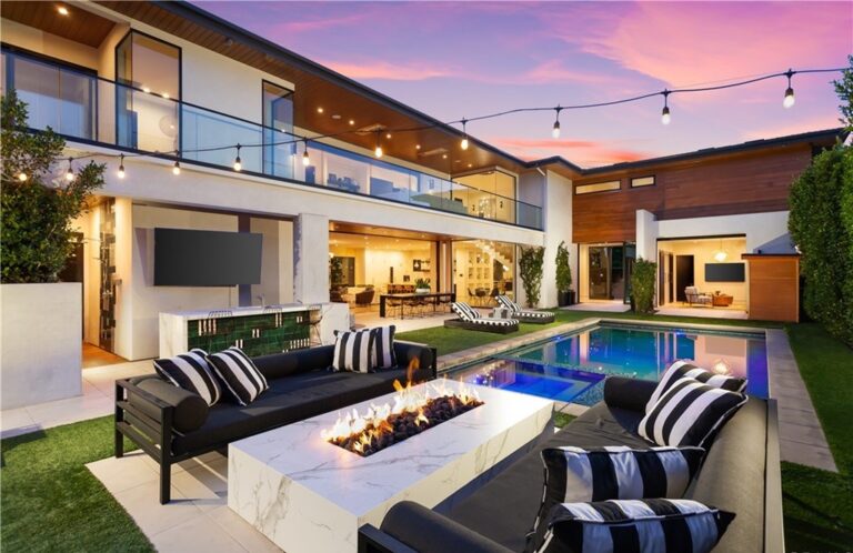 Newly Built Soft Contemporary Home in Newport Beach with The Highest Level of Finishes Asking for $9,999,99