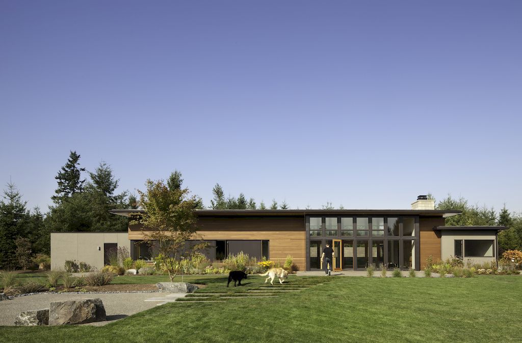 Olympia Residence, Modern home respects rural nature by Coates Design