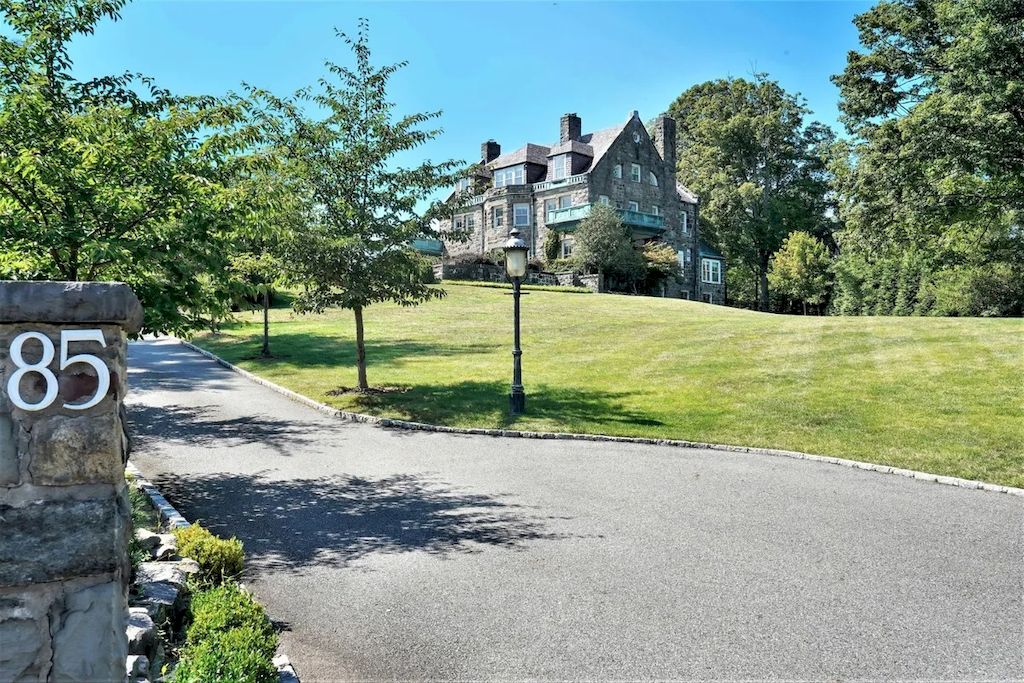 The Home in New Jersey is a luxurious home being undergone a major expansion to offer it all now available for sale. This home located at 85 Stewart Rd, Short Hills, New Jersey; offering 07 bedrooms and 09 bathrooms with 2.42 acres of land.