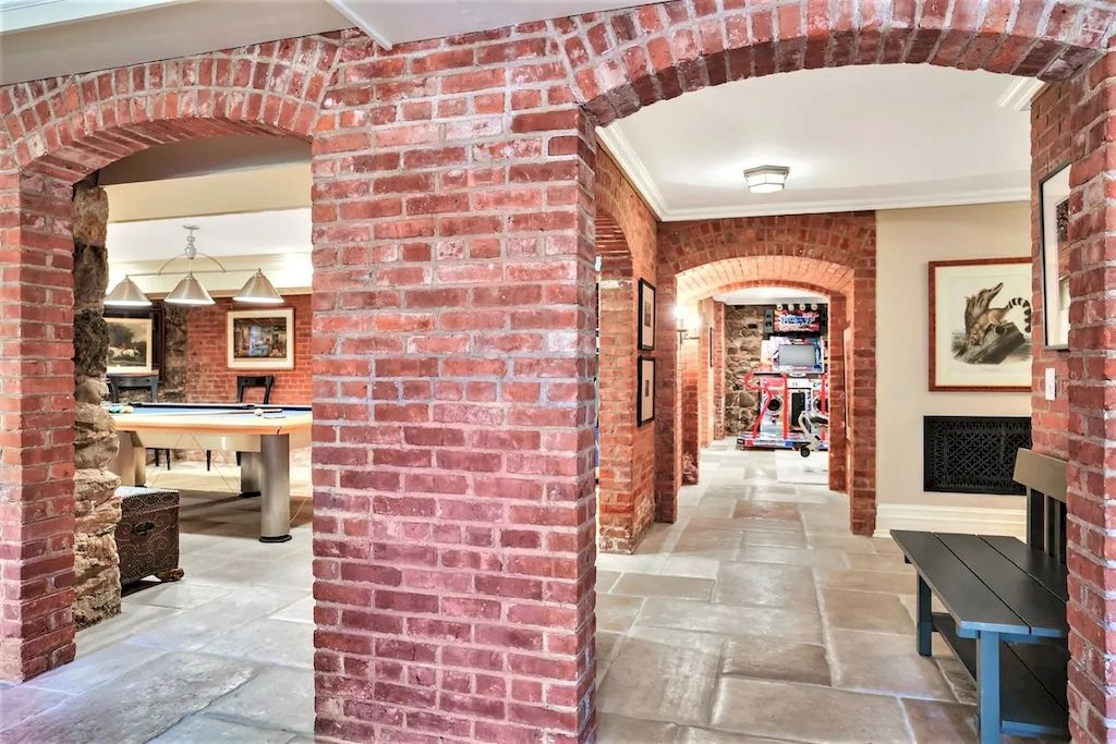 Spectacular-Stone-Mansion-in-New-Jersey-Hits-Market-for-7500000-29