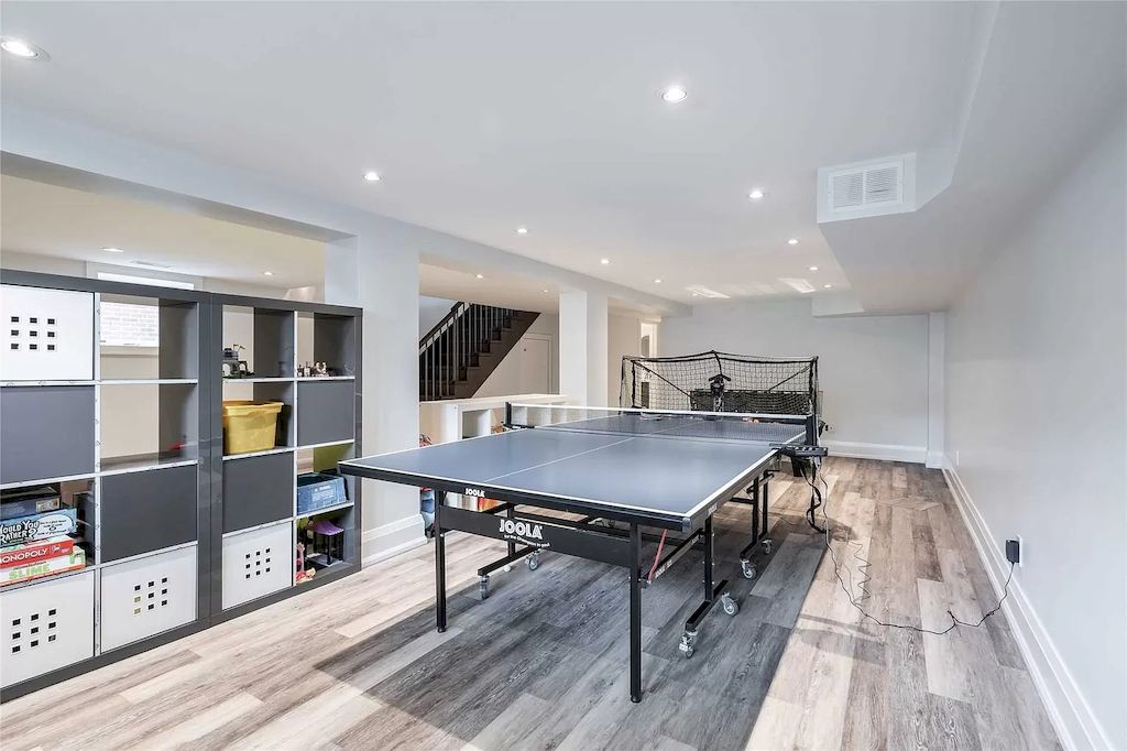 Stunning-Open-Concept-Home-in-Mississauga-Prices-at-C3299000-5