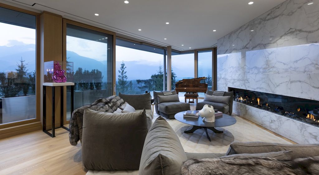 Sunridge House, Stunning 3-level project in Canada by McClean Design