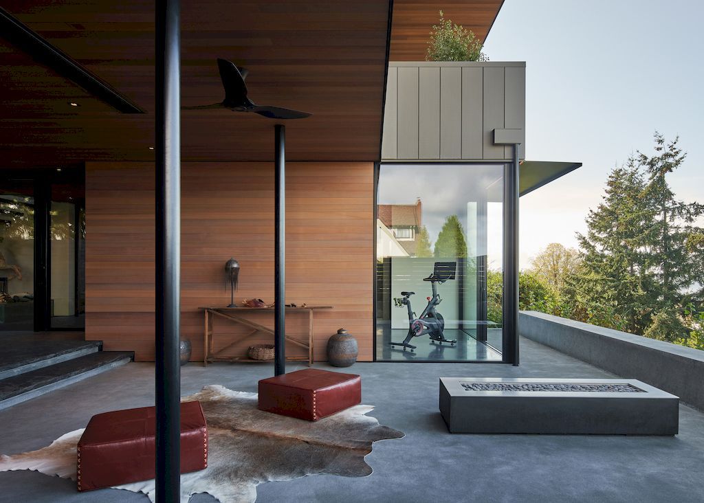 The Perch House with Verdant Courtyard in Seattle by Chadbourne + Doss