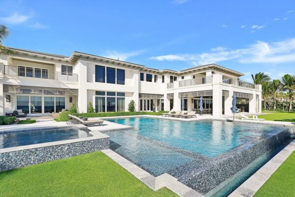 This Florida Mega Mansion is The Most Amazing Estate Ever Built in Lake ...