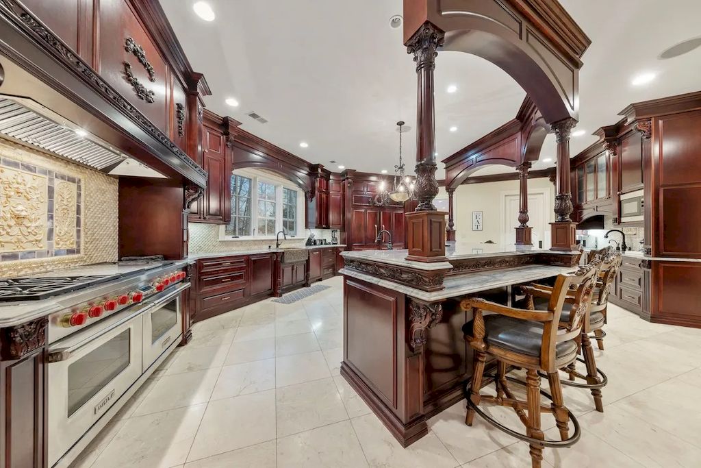 The Home in New Jersey is a luxurious home featuring premium appliances, eco-friendly, geo-thermal and solar power now available for sale. This home located at 105 Chestnut Ridge Rd, Saddle River, New Jersey; offering 07 bedrooms and 09 bathrooms with 25,000 square feet of living spaces.