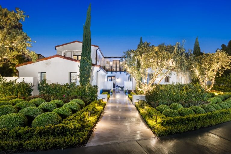 This $16,995,000 Custom Home in Newport Beach Showcases Unparalleled Luxury Living