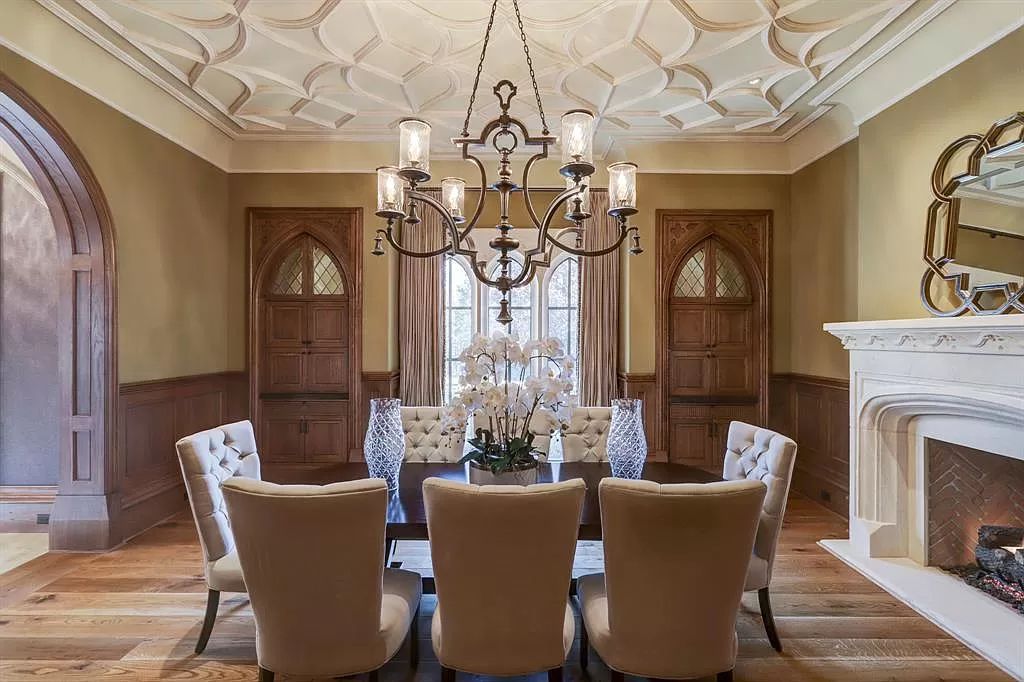 This-17900000-English-Manor-Estate-in-Houston-was-Built-of-Only-The-Finest-Materials-19