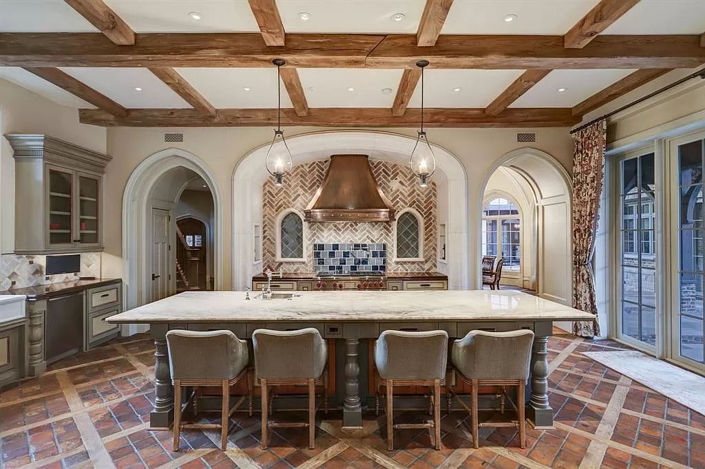 This-17900000-English-Manor-Estate-in-Houston-was-Built-of-Only-The-Finest-Materials-2