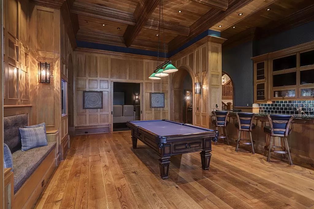 This-17900000-English-Manor-Estate-in-Houston-was-Built-of-Only-The-Finest-Materials-20
