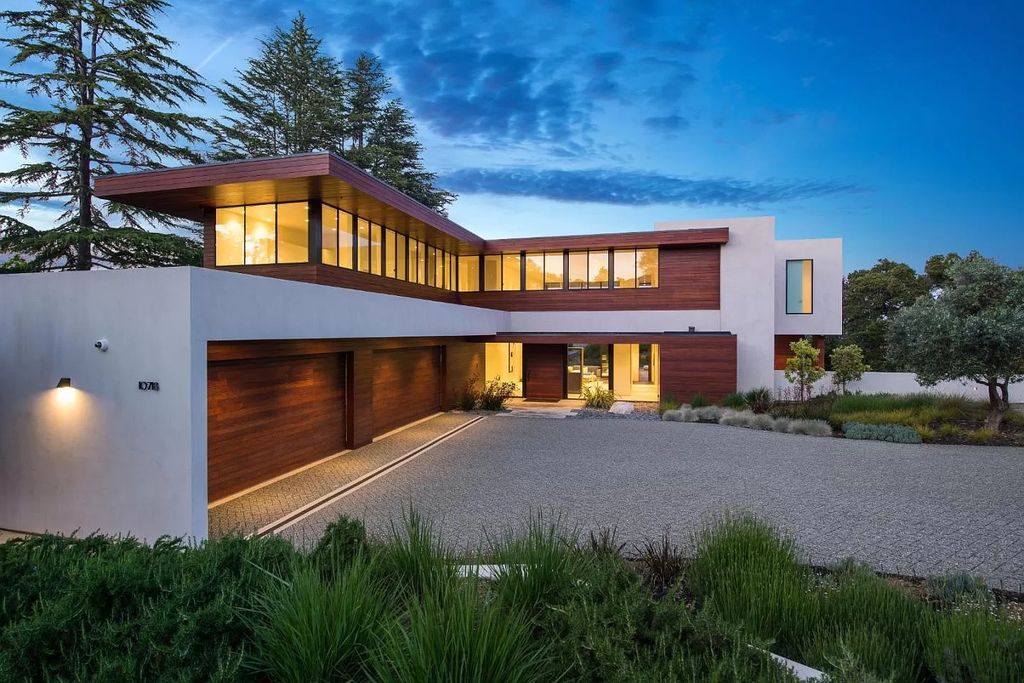 The Home in Los Altos is an architectural masterpiece offers abundant amenities and magnificent panoramic Bay Area views now available for sale. This house located at 10718 Mora Dr, Los Altos, California