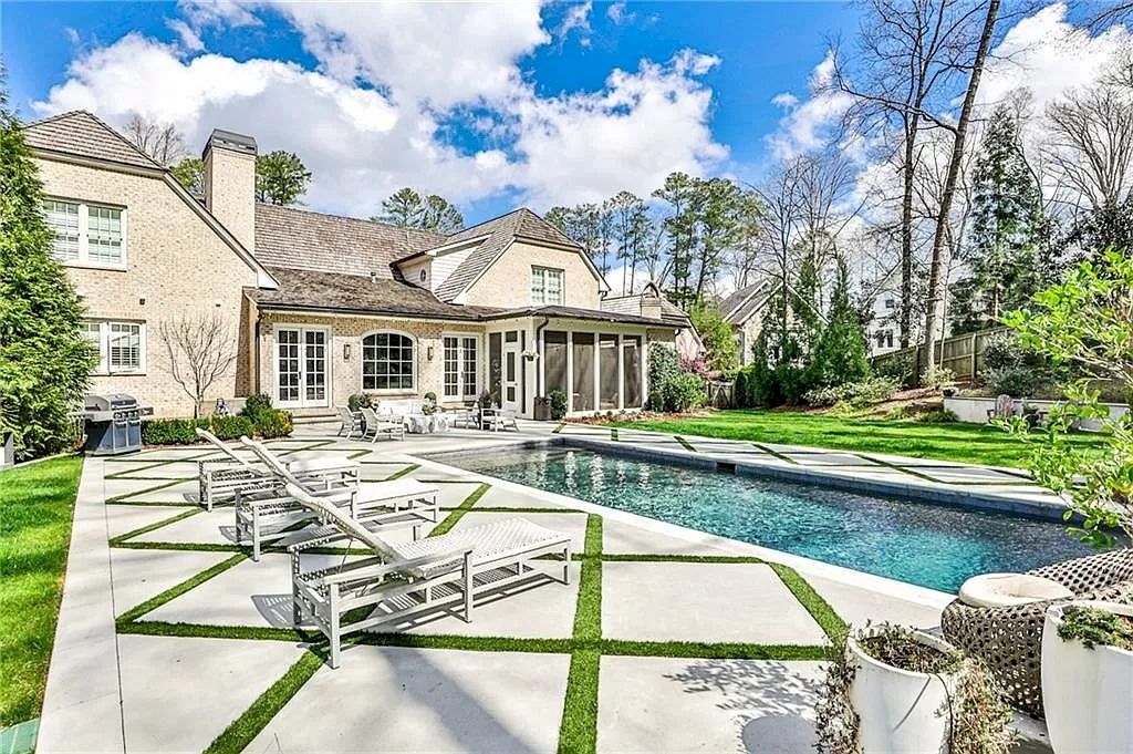The Home in Georgia is a luxurious home featuring open and modern floor plan now available for sale. This home located at 4600 Millbrook Dr NW, Atlanta, Georgia; offering 06 bedrooms and 08 bathrooms with 8,000 square feet of living spaces.