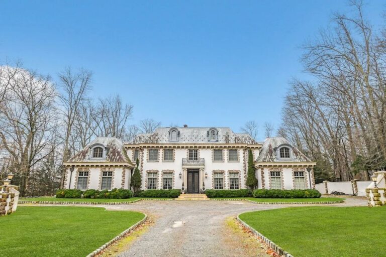 This $3,900,000 Exquisite Estate in New Jersey Possesses Unparalleled Quality of Building Materials Throughout