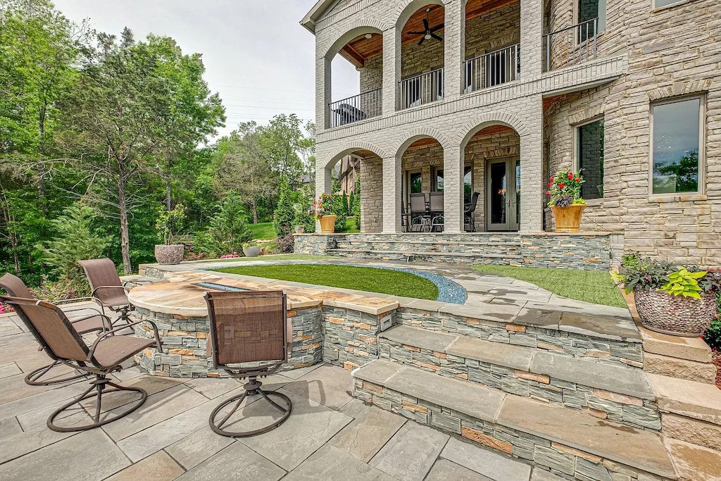 This-4395000-Wonderful-Estate-Opens-the-Doors-of-Incredible-and-Opulent-Living-Style-in-Tennessee-33