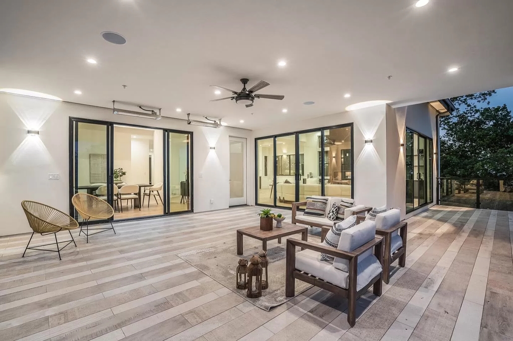 This-5850000-Stunning-New-Construction-Home-in-San-Jose-has-An-Emphasis-on-Sleekness-and-Endless-Views-12