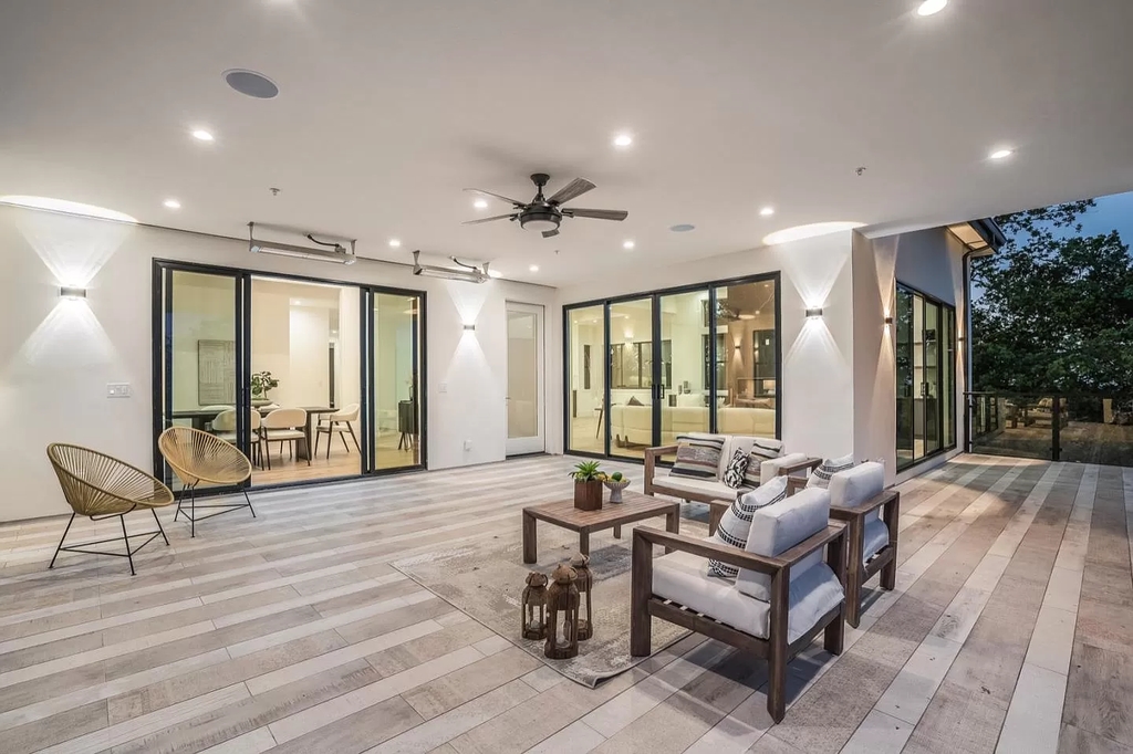 The Home in San Jose is a luxurious modern property has an emphasis on sleekness now available for sale. This home located at 7165 Red Holly Ct, San Jose, California