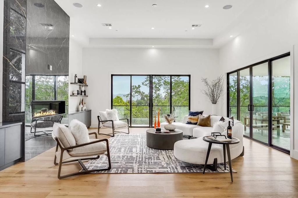 The Home in San Jose is a luxurious modern property has an emphasis on sleekness now available for sale. This home located at 7165 Red Holly Ct, San Jose, California