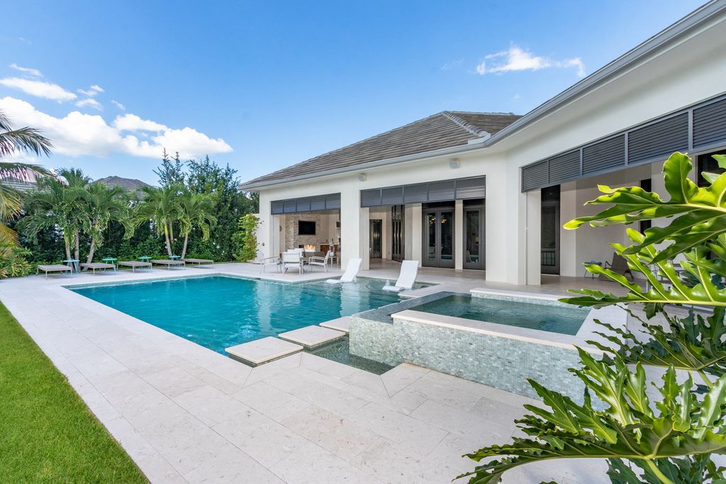 The Naples Home is a gem in Park Shore with top of the line features overlooking the spring-fed Devils Lake now available for sale. This home located at 4839 West Blvd, Naples, Florida