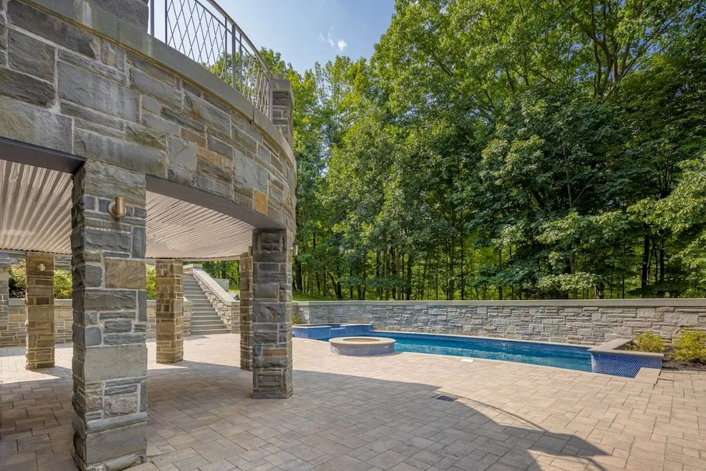 The Home in New Jersey is a luxurious home featuring elegance and exquisiteness throughout now available for sale. This home located at 24-1 Douglass Ave, Bernardsville, New Jersey; offering 08 bedrooms and 14 bathrooms with 17,800 square feet of living spaces.