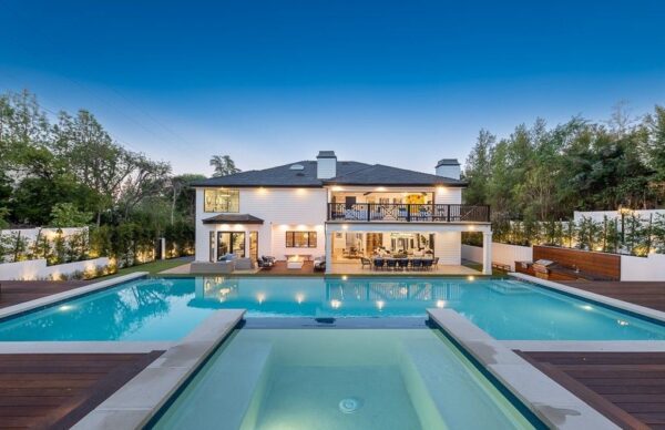 $6.785M farmhouse in Encino offers unparalleled luxury & exquisite design