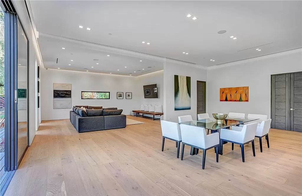 The Home in Tarzana is a modern architectural masterpiece offers European elegance with unsurpassed sophistication of unprecedented scale now available for sale. This home located at 19333 Rosita St, Tarzana, California