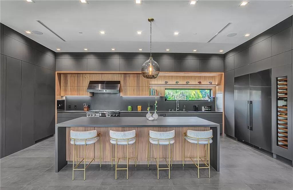 The Home in Tarzana is a modern architectural masterpiece offers European elegance with unsurpassed sophistication of unprecedented scale now available for sale. This home located at 19333 Rosita St, Tarzana, California