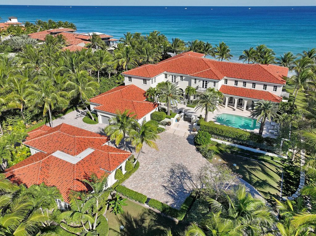 This-74990000-Lake-Worth-Mansion-is-A-Truly-Awe-inspiring-Beachfront-Entertainers-Paradise-8