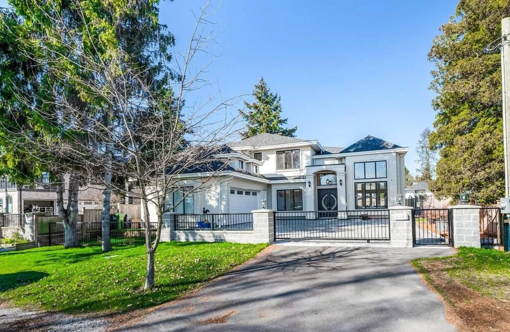 The House in Richmond is a luxurious home now available for sale. This home located at 8391 Browndale Rd, Richmond, BC V6X 1G5, Canada