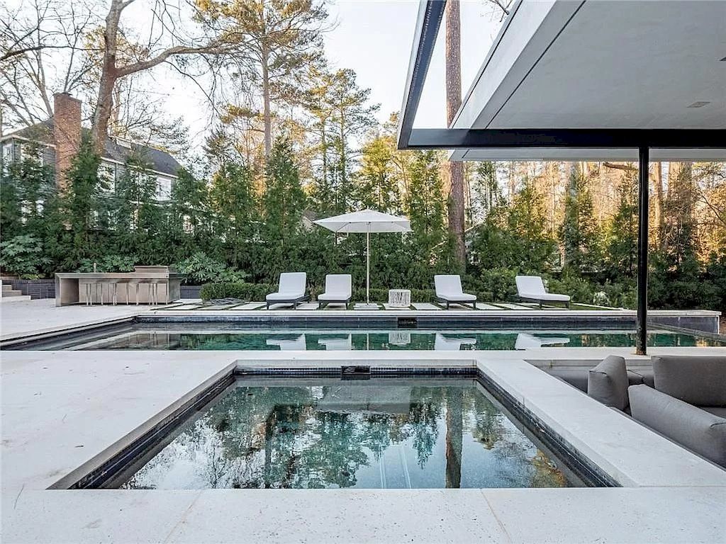 This-Gorgeous-Contemporary-Home-in-Georgia-Hits-Market-for-4995000-4