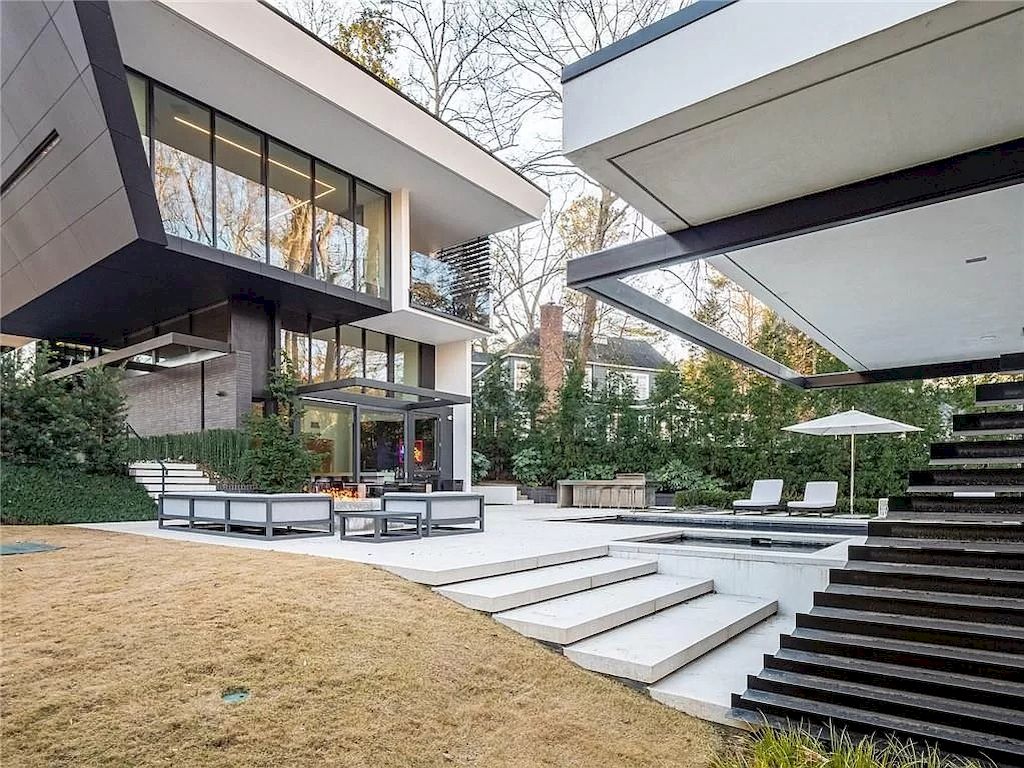 This-Gorgeous-Contemporary-Home-in-Georgia-Hits-Market-for-4995000-47