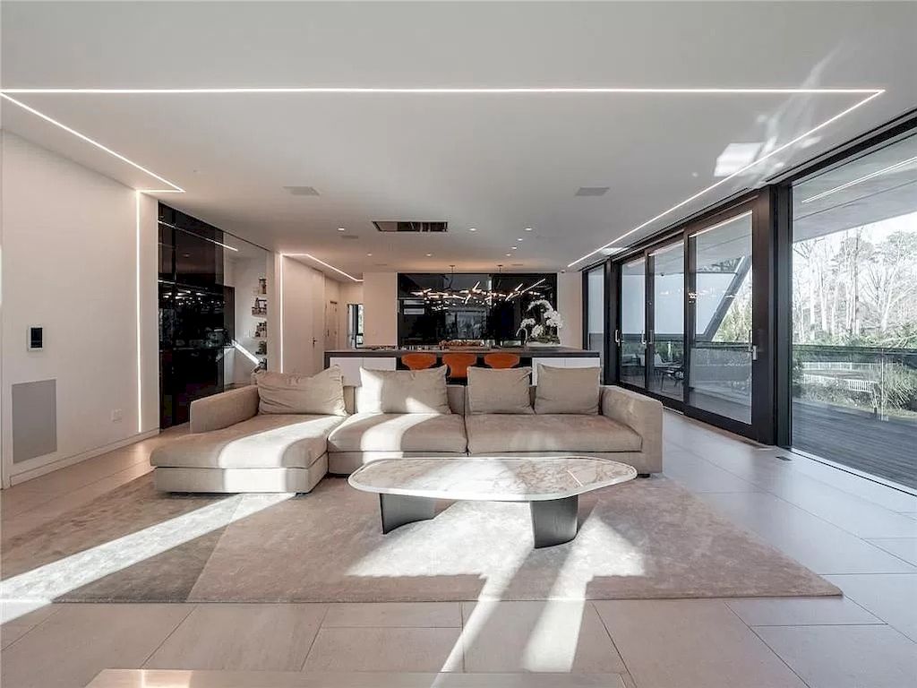 This-Gorgeous-Contemporary-Home-in-Georgia-Hits-Market-for-4995000-7