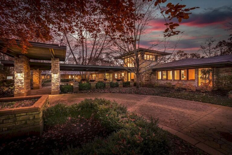 This Stunning Equestrian Estate in Illinois Listed at $7,400,000