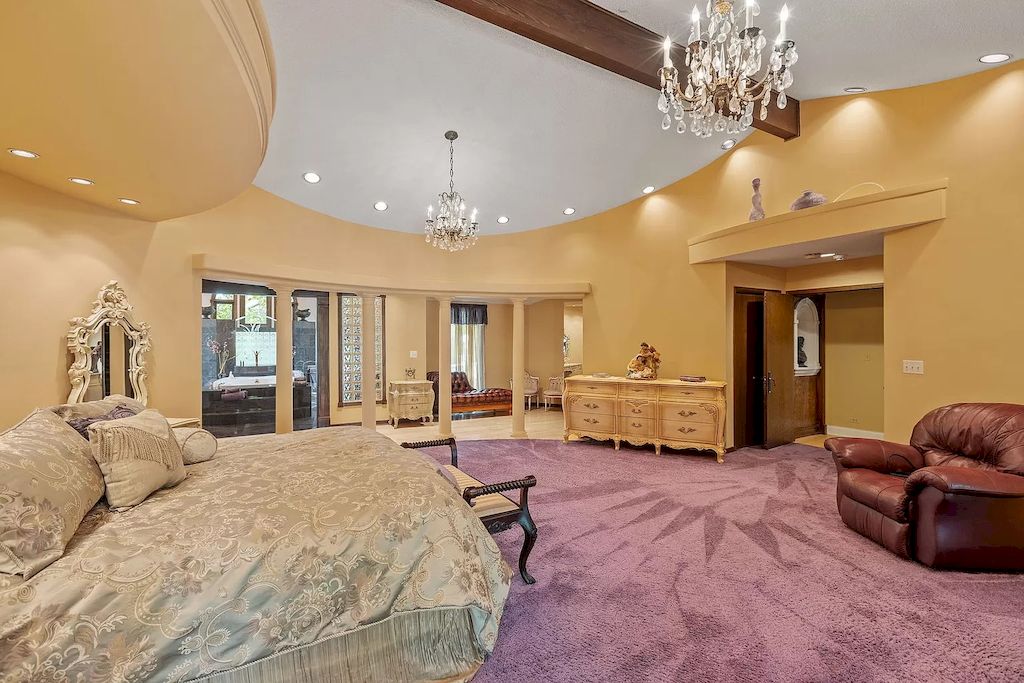 The Home in Illinois is a luxurious home with lush landscaping and one-of-a-kind craftsmanship now available for sale. This home located at 2901 31st St, Oak Brook, Illinois; offering 07 bedrooms and 07 bathrooms with 7,260 square feet of living spaces.