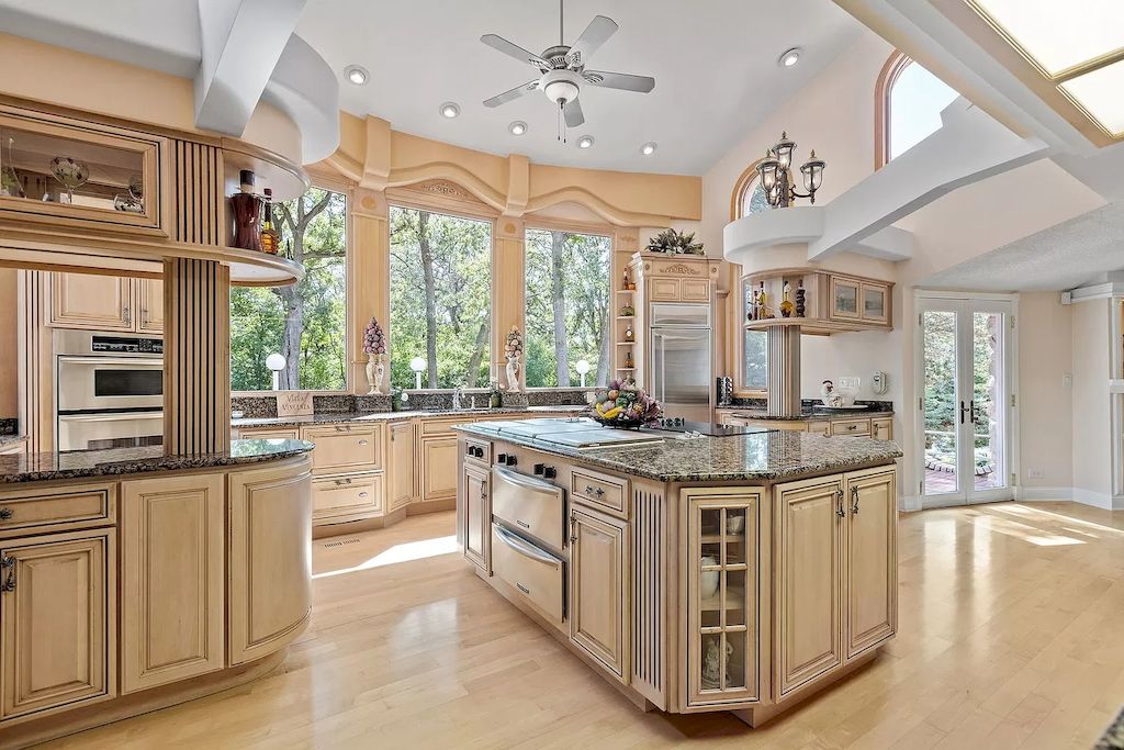 The Home in Illinois is a luxurious home with lush landscaping and one-of-a-kind craftsmanship now available for sale. This home located at 2901 31st St, Oak Brook, Illinois; offering 07 bedrooms and 07 bathrooms with 7,260 square feet of living spaces.