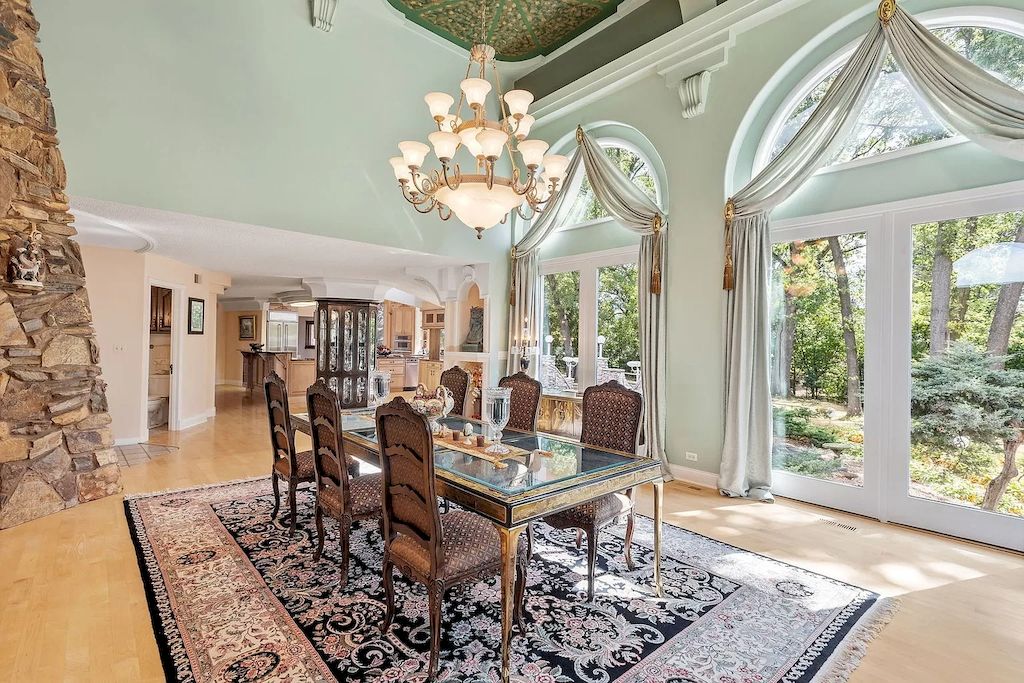 The Home in Illinois is a luxurious home with lush landscaping and one-of-a-kind craftsmanship now available for sale. This home located at 2901 31st St, Oak Brook, Illinois; offering 07 bedrooms and 07 bathrooms with 7,260 square feet of living spaces.