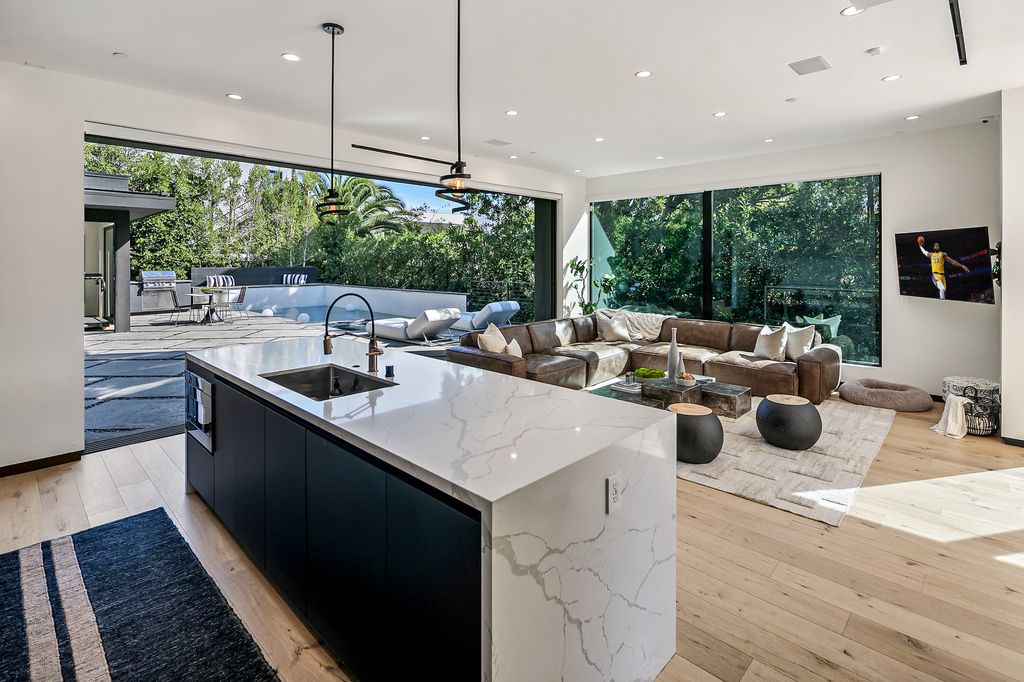 The Home in Los Angeles is a warm architectural contemporary set on a quiet Cul-de-sac seconds from the best Sunset Strip now available for sale. This house located at 1222 Hilldale Ave, Los Angeles, California