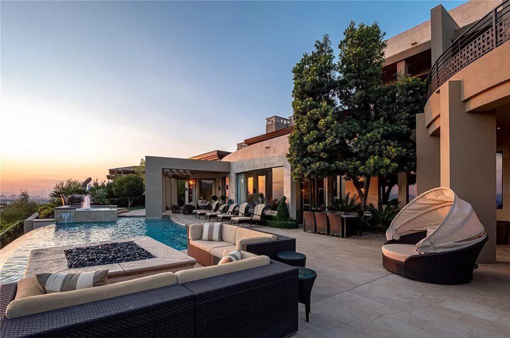 Elegance Residence in Nevada sells for $12,250,000 with outstanding views of the surrounding landscape