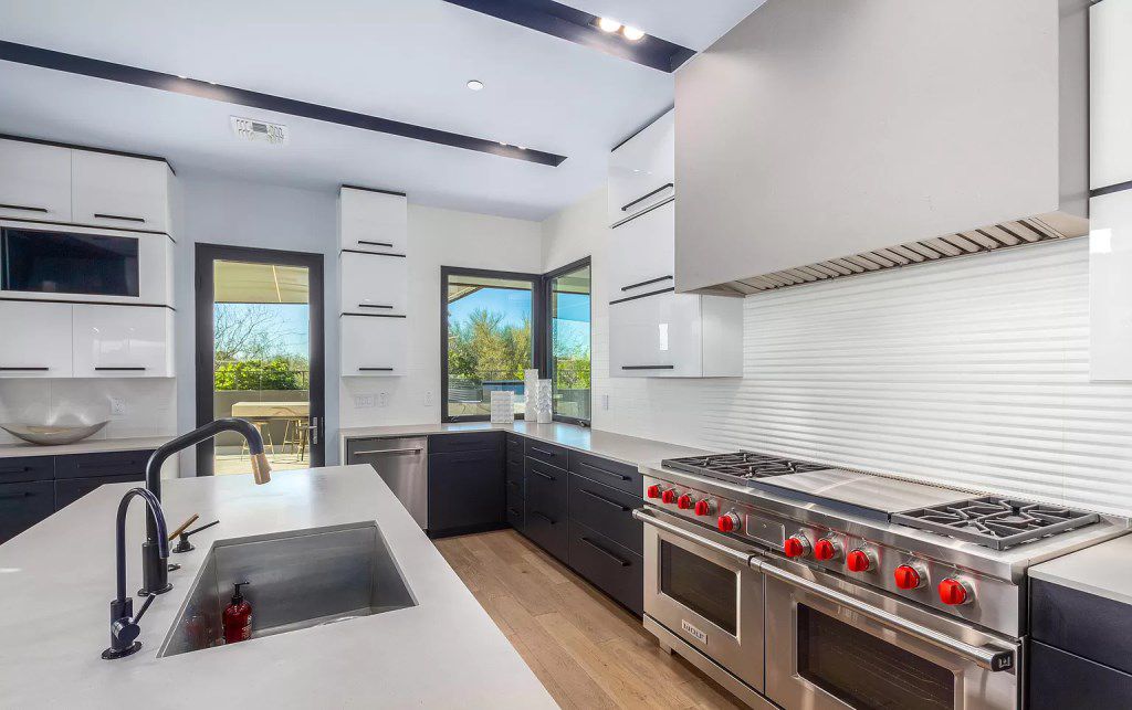 Gorgeous Contemporary Custom Home in Arizona asks for $4,250,000 by Craig Wickersham Architects