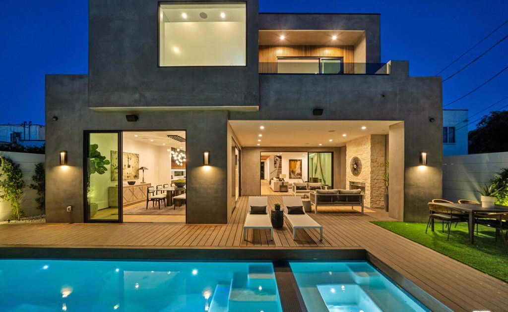 The Beverly Grove Home is a brand new Los Angeles residence with stunning architectural design now available for sale. This home located at 729 N La Jolla Ave, Los Angeles, California