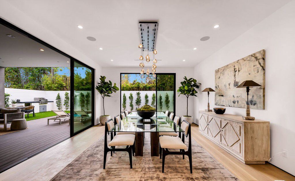 The Beverly Grove Home is a brand new Los Angeles residence with stunning architectural design now available for sale. This home located at 729 N La Jolla Ave, Los Angeles, California