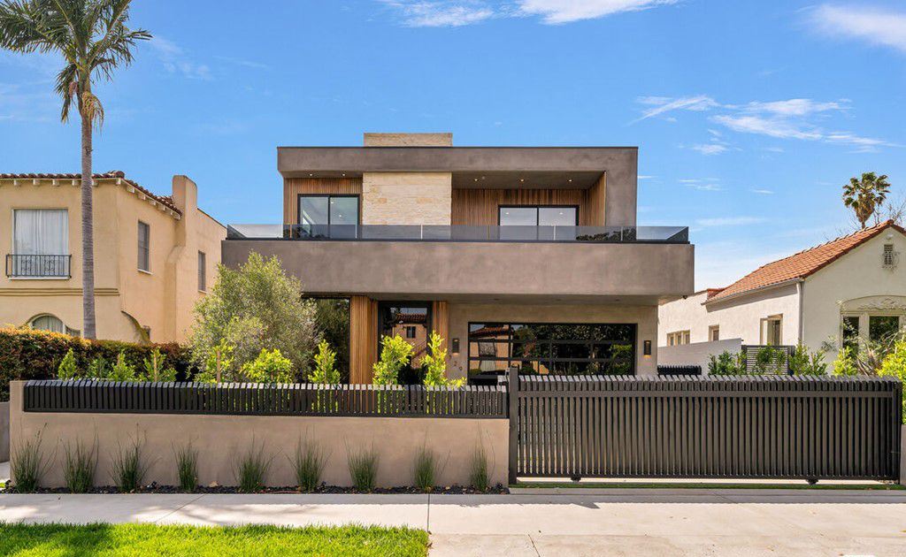 The Beverly Grove Home is a brand new Los Angeles residence with stunning architectural design now available for sale. This home located at 729 N La Jolla Ave, Los Angeles, California