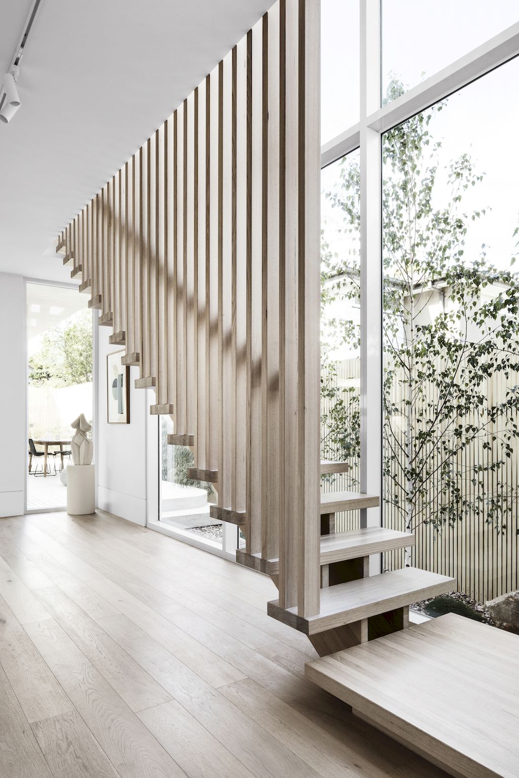 A-Modern-Family-Home-Kellett-Street-House-by-C.Kairouz-Architects-15