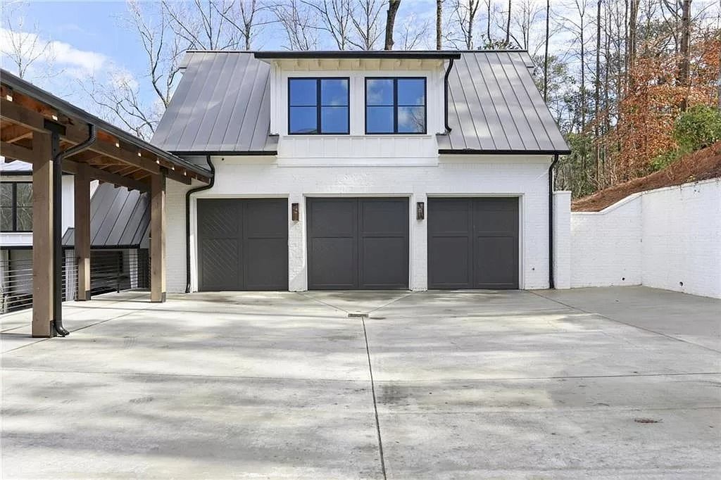 The Home in Georgia is a luxurious home completed with large light filled living space and gorgeous materials now available for sale. This home located at 5400 Lake Forrest Dr, Sandy Springs, Georgia; offering 06 bedrooms and 10 bathrooms with 8,340 square feet of living spaces.