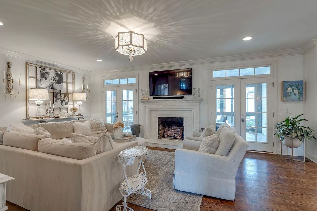 The Home in Tennessee is a luxurious home located on a fabulous location and meticulously maintained now available for sale. This home located at 317 Granny White Pike, Brentwood, Tennessee; offering 06 bedrooms and 07 bathrooms with 7,733 square feet of living spaces.