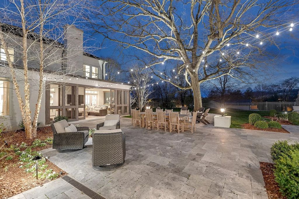 The Home in Tennessee is a luxurious home located on a fabulous location and meticulously maintained now available for sale. This home located at 317 Granny White Pike, Brentwood, Tennessee; offering 06 bedrooms and 07 bathrooms with 7,733 square feet of living spaces.